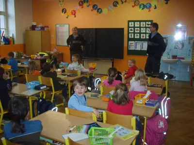 PŘEDNÁŠKA POLICISTŮ, 22. 11. 2010