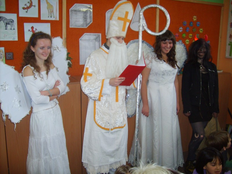 Mikuláš, anděl a čert, 6. 12. 2010