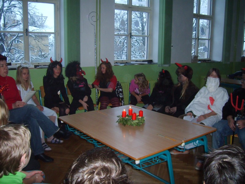 Mikuláš, anděl a čert, 6. 12. 2010