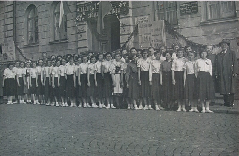 100 let školy
