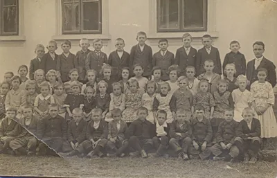 100 let školy