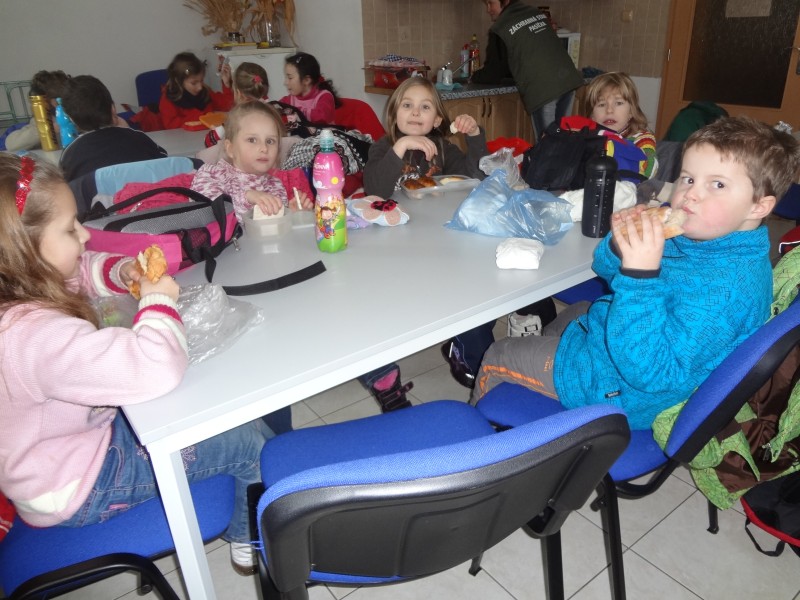 C H R A Ň M E   P Ř Í R O D U !   Z A S L O U Ž Í    S I   T O !    J E    K R Á S N Á !, 19. 3. 2012