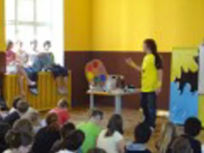 Beseda s ilustrátorem Adolfem Dudkem, 13. 5. 2012