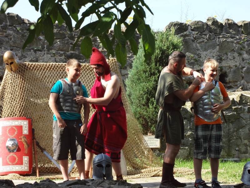 Putování světem antických her na Kunětické hoře, 6. 6. 2012