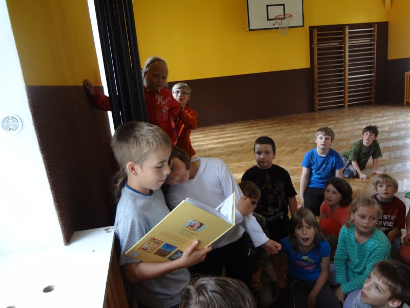 Rekonstrukce tělocvičny, 6. 6. 2012