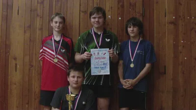 Kluci z naší školy vyhráli Krajskou olympiádu ve stolním tenisu, 8. 11. 2012