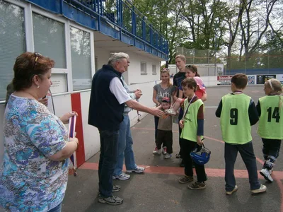Finále Krajské olympiády mládeže v hokejbalu, 24. 5. 2013