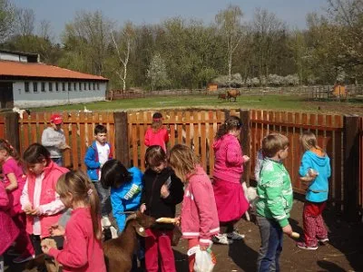 VÝLET NA FARMU APOLENKA, 27. 4. 2014