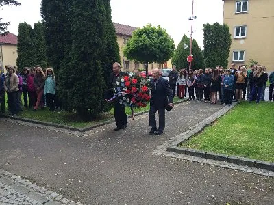 Kladení věnců, 9. 5. 2014