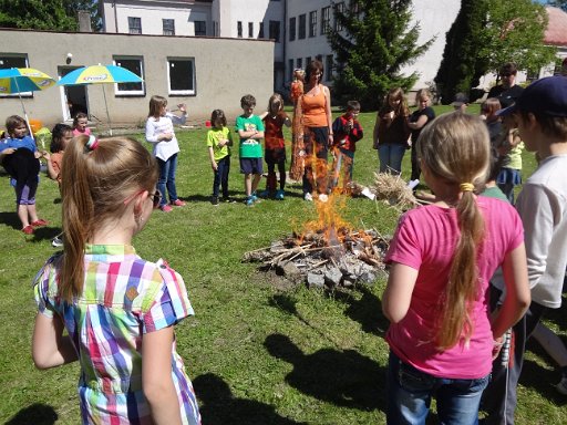 Opékání se školní družinou, 21. 5. 2014