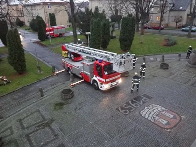 Únik chemikálií a požár na ZŠ Komenského ve Skutči, 16. 12. 2014