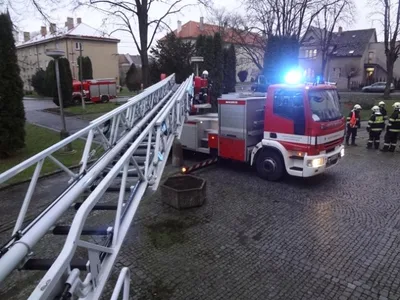 Únik chemikálií a požár na ZŠ Komenského ve Skutči, 16. 12. 2014