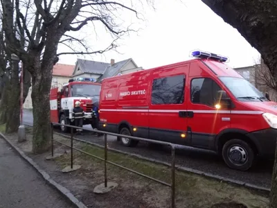 Únik chemikálií a požár na ZŠ Komenského ve Skutči, 16. 12. 2014