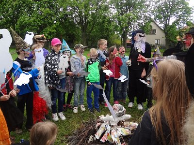 Pálení čarodějnic v družině, 4. 5. 2015