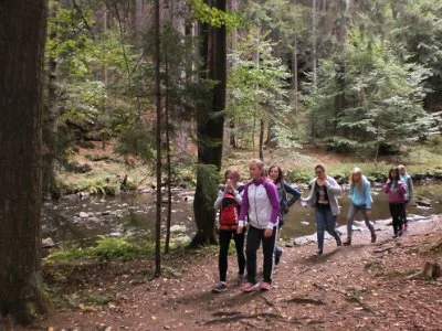 Zeměpisná exkurze 8. ročníku do údolí řeky Doubravy, 26. 9. 2015