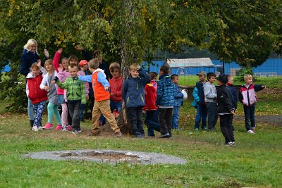 Mushing - psí spřežení na školní zahradě, 10. 10. 2015