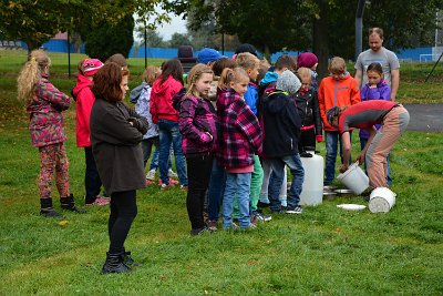 Mushing - psí spřežení na školní zahradě, 10. 10. 2015