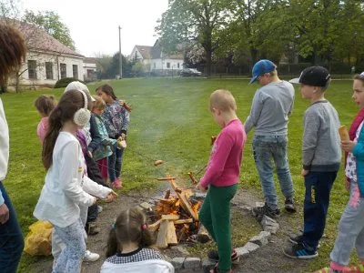 Opékání ve školní družině, 10. 5. 2017