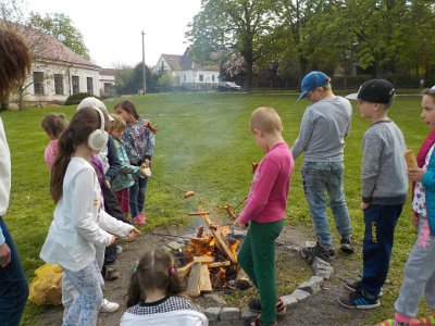 Opékání ve školní družině, 10. 5. 2017