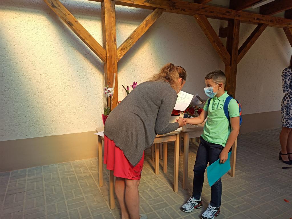 Předávání vysvědčení 2. třída, 30. 6. 2020