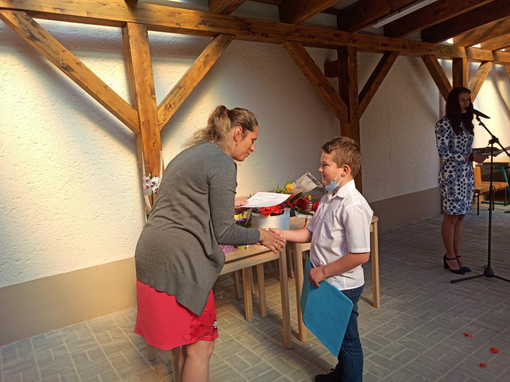 Předávání vysvědčení 2. třída, 30. 6. 2020