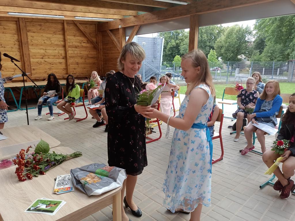 Předávání vysvědčení 5. třída, 30. 6. 2020