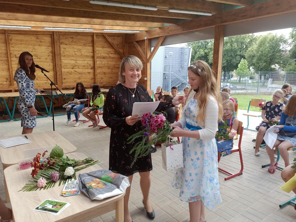 Předávání vysvědčení 5. třída, 30. 6. 2020