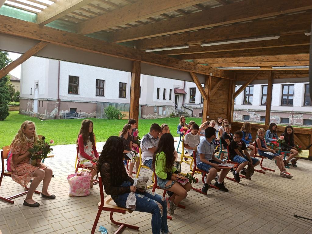 Předávání vysvědčení 5. třída, 30. 6. 2020
