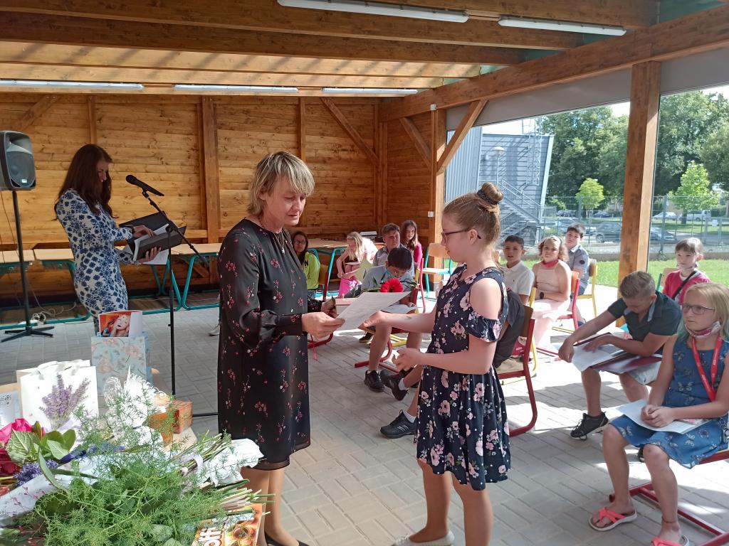 Předávání vysvědčení 5. třída, 30. 6. 2020