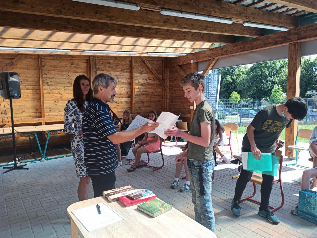 Předávání vysvědčení 7. třída, 30. 6. 2020
