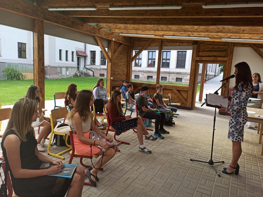 Předávání vysvědčení 7. třída, 30. 6. 2020