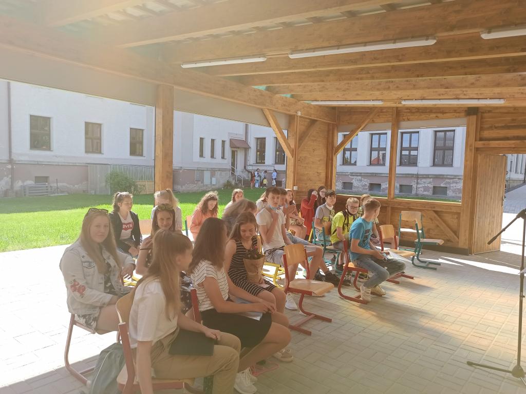 Předávání vysvědčení 8. třída, 30. 6. 2020