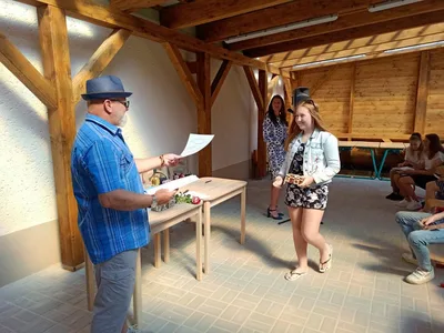 Předávání vysvědčení 8. třída, 30. 6. 2020