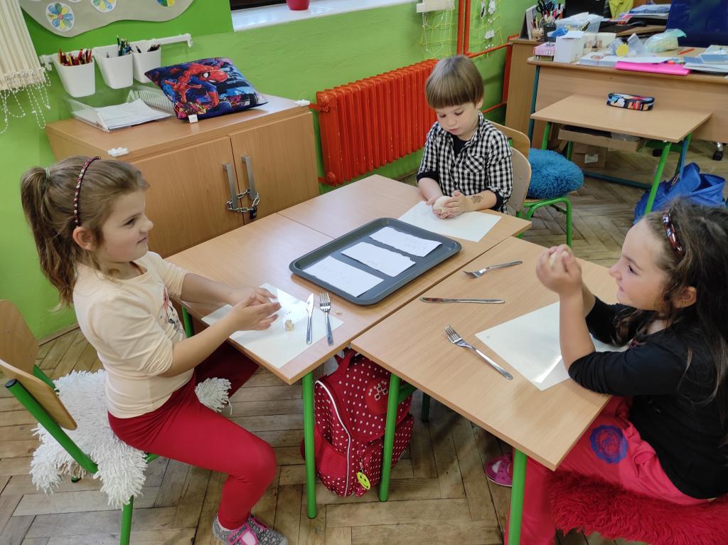 Pracovní činnosti - Modelování ze slaného těsta, 6. 10. 2021