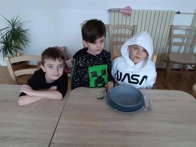 Náš svět - stolování, 7. 2. 2022