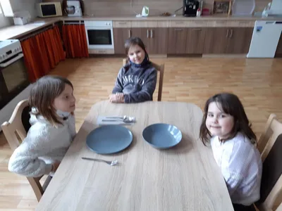 Náš svět - stolování, 7. 2. 2022