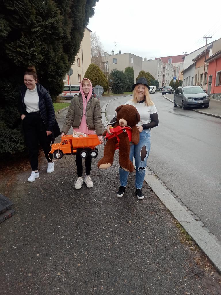 TO TU JEŠTĚ NEBYLO!, 4. 4. 2022