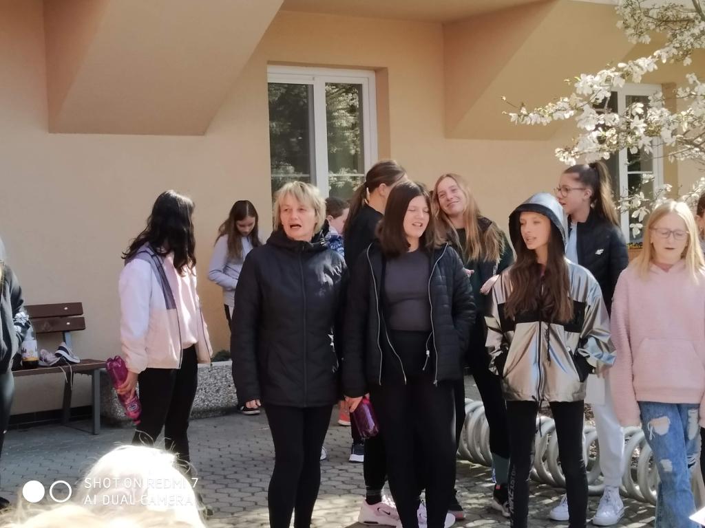 Velikonoční výrobky a tradice předané našimi žákyněmi v SeniorCentru ve Skutči, 13. 4. 2022