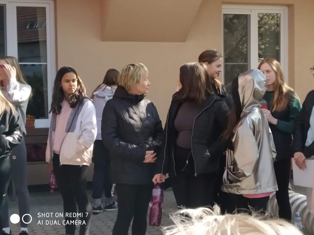 Velikonoční výrobky a tradice předané našimi žákyněmi v SeniorCentru ve Skutči, 13. 4. 2022