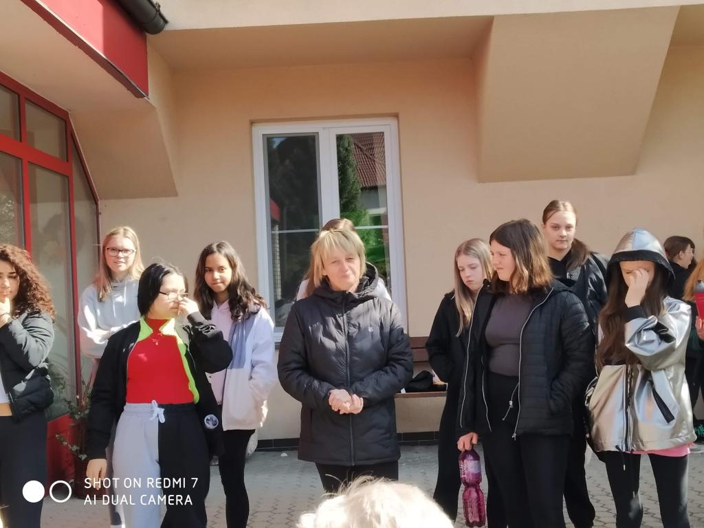 Velikonoční výrobky a tradice předané našimi žákyněmi v SeniorCentru ve Skutči, 13. 4. 2022
