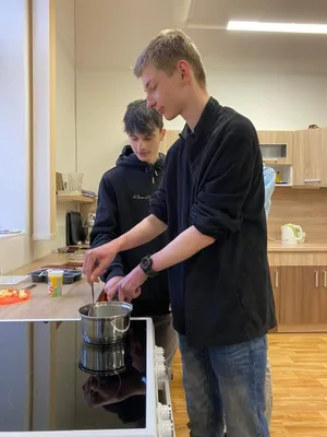 Výroba karamelek, 1. 4. 2022