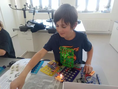 Elektrohrátky s Boffinem, 18. 5. 2022