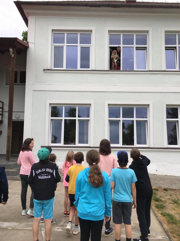 Škola v přírodě - den druhý: Den věnovaný sportovním činnostem, 24. 5. 2022