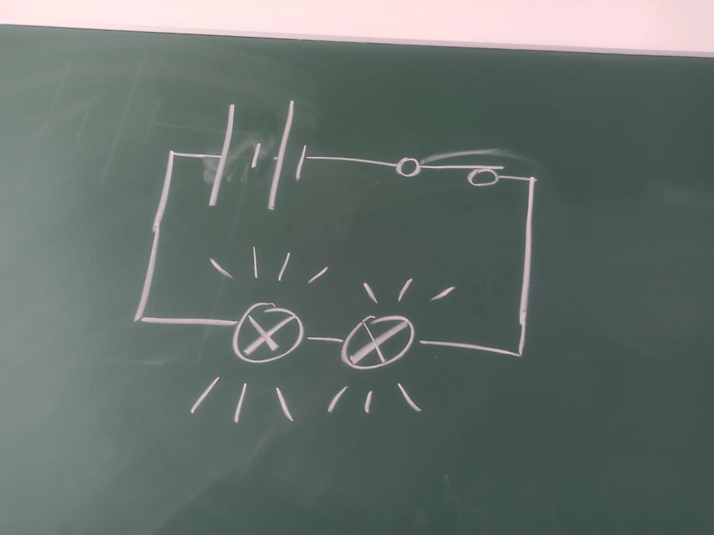 Sériové a paralelní zapojení, 27. 9. 2022