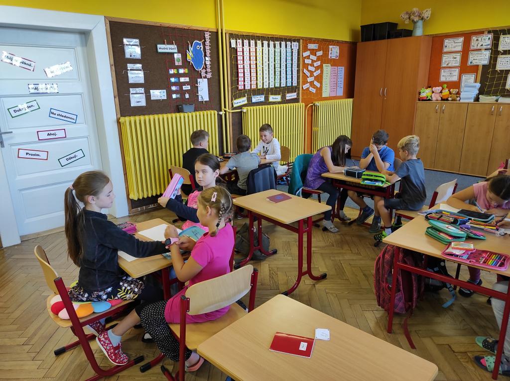 Tvoříme třídní pravidla ve skupinách a testujeme herní koutek, 2. 9. 2022