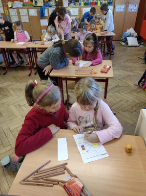 Děti dětem - Hrátky s hudbou ve 3.B - MŠ Poršova, 20. 10. 2022