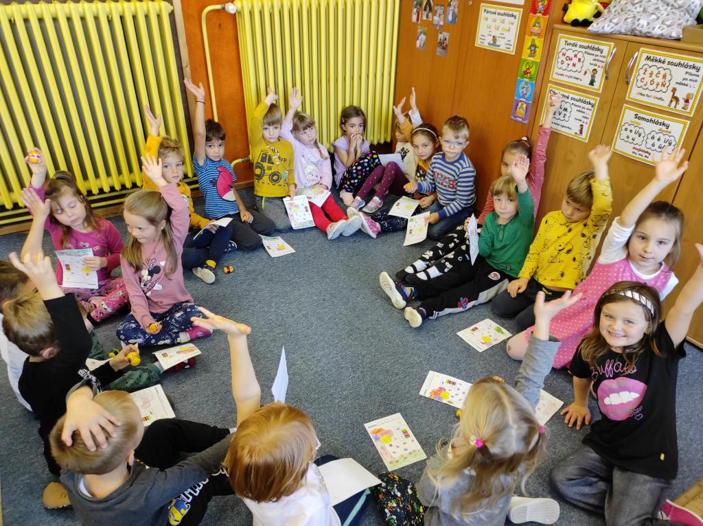 Děti dětem - Hrátky s hudbou ve 3.B - MŠ Poršova, 20. 10. 2022