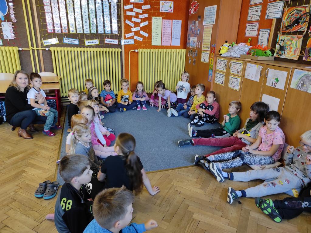Děti dětem - Hrátky s hudbou ve 3.B - MŠ Poršova, 20. 10. 2022