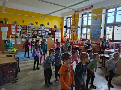 Děti dětem - Hrátky s hudbou ve 3.B - MŠ Osady Ležáků, 25. 10. 2022