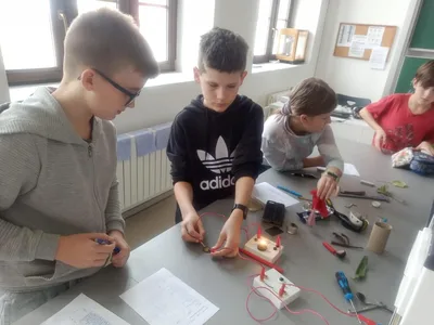 Elektrohrátky - Elektrická vodivost látek, 18. 10. 2022